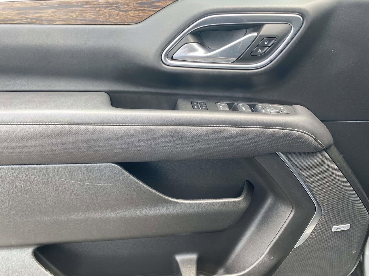 2024 Chevrolet Suburban Premier - Photo 18