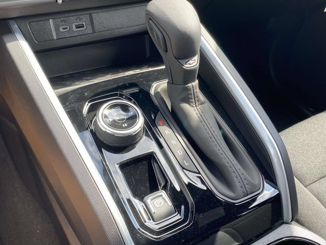 2026 Chevrolet Colorado Trail Boss - Photo 28