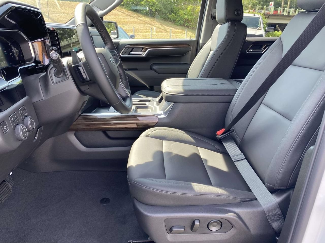 2026 Chevrolet Silverado 1500 LT Trail Boss - Photo 14