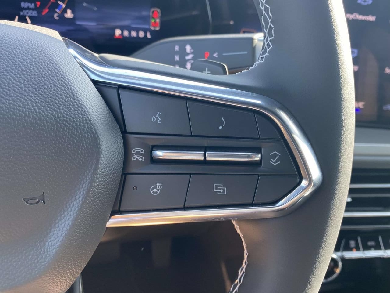 2027 Chevrolet Traverse LT - Photo 21