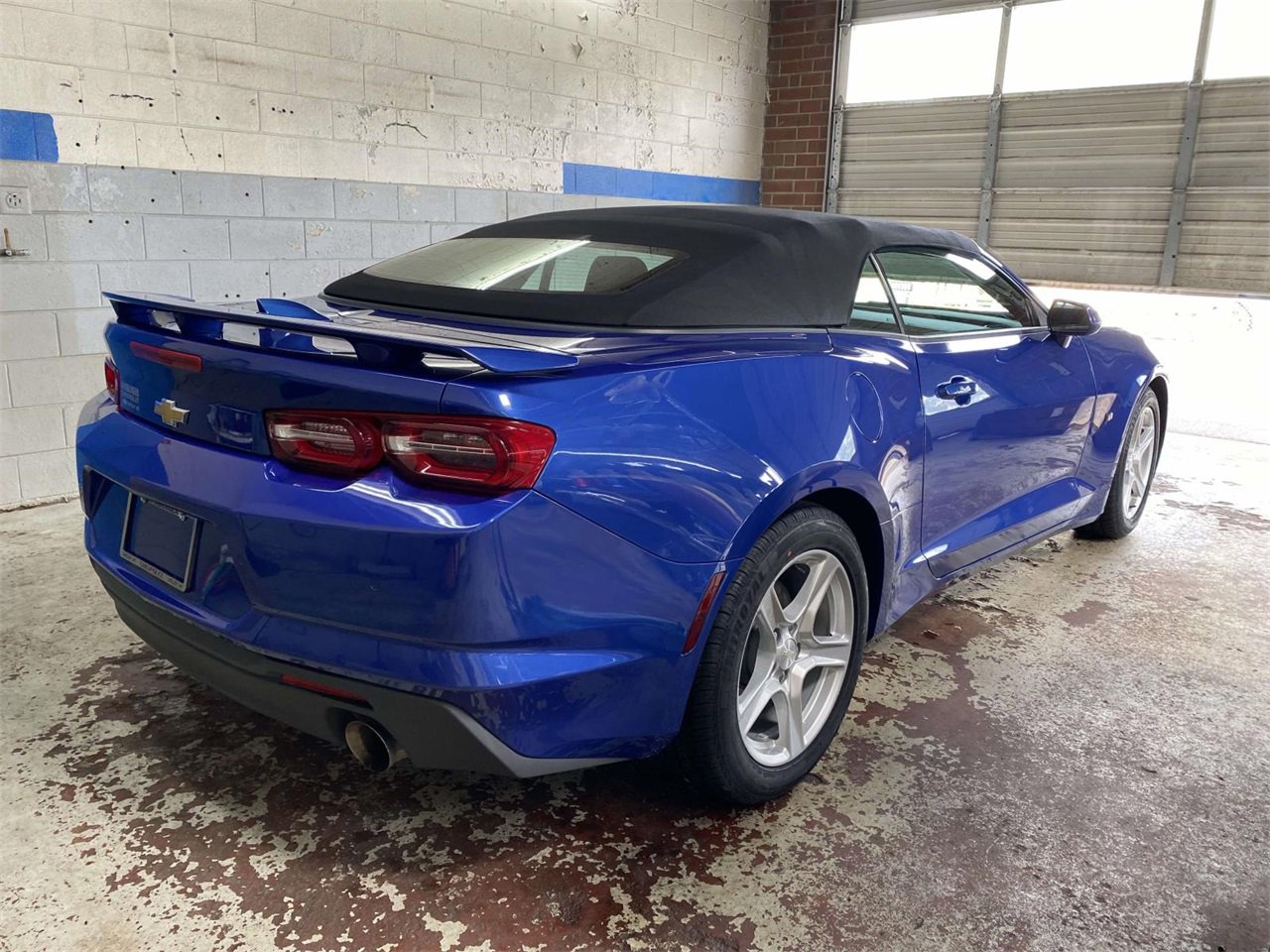 2023 Chevrolet Camaro 2LT 3LT photo 4