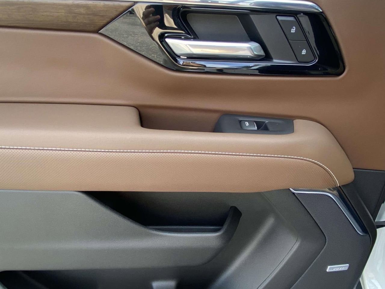 2025 Chevrolet Suburban High Country - Photo 15