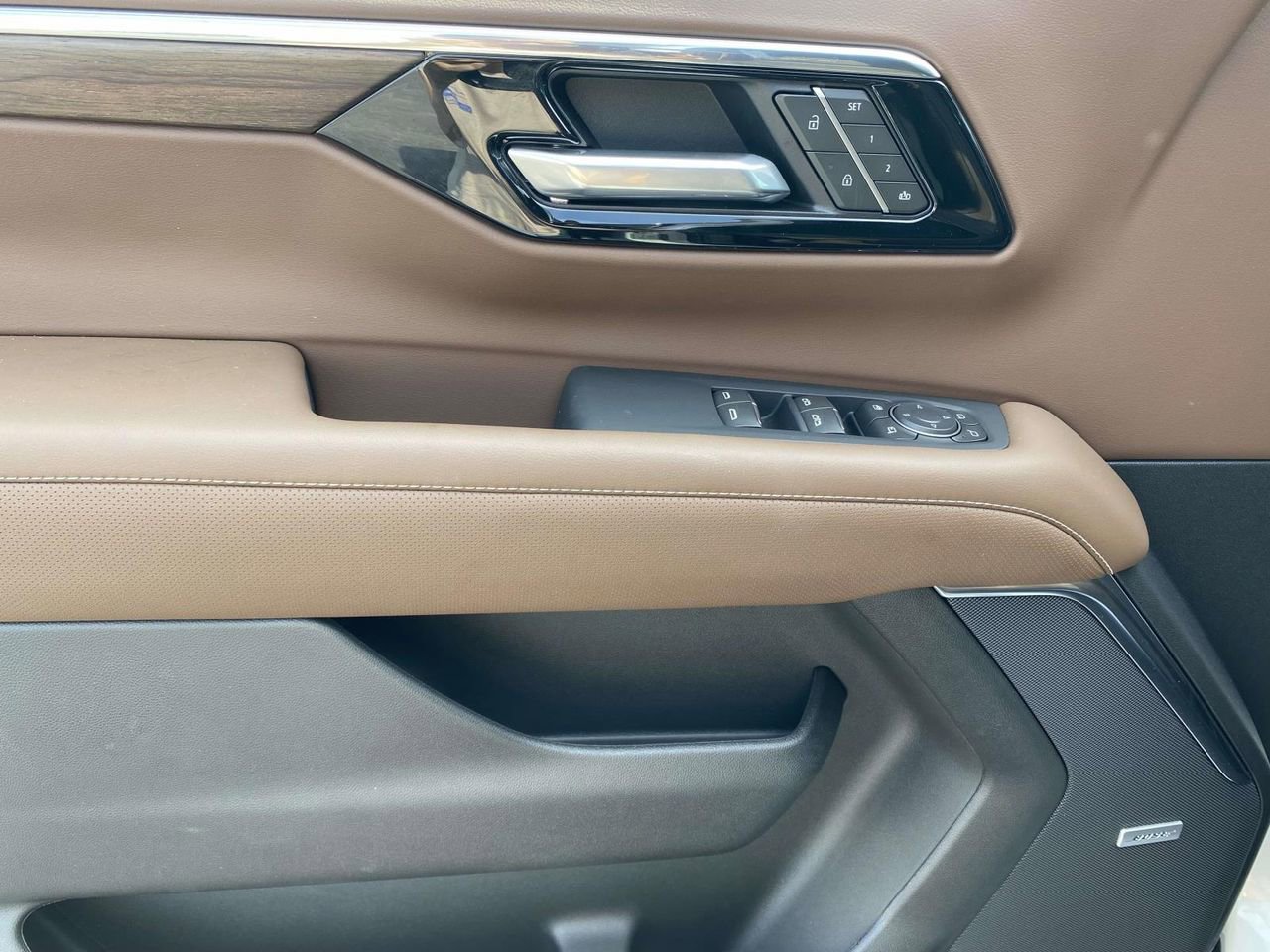 2025 Chevrolet Suburban High Country - Photo 18