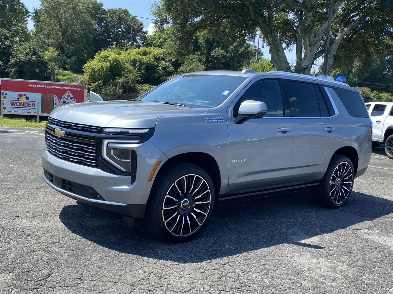 2025 Chevrolet Tahoe High Country photo 3