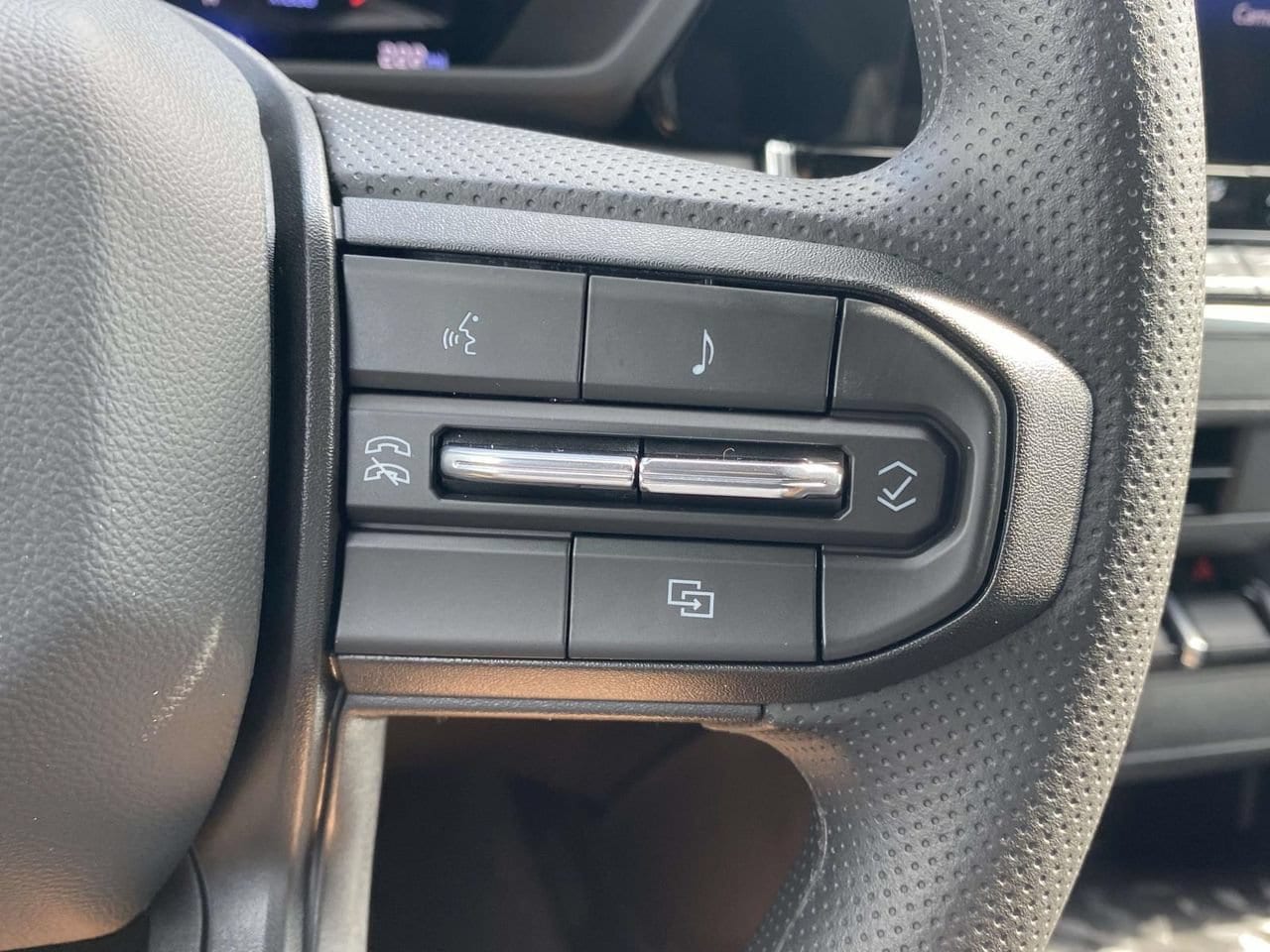 2026 Chevrolet Colorado Trail Boss - Photo 21