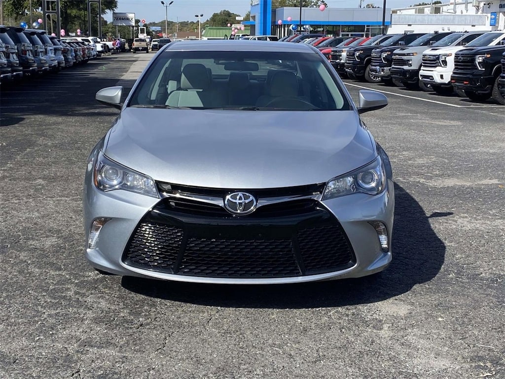 Used 2017 Toyota Camry XLE