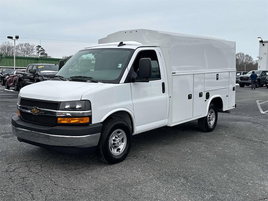 New 2025 Chevrolet Express Cutaway 3500 1WT Cutaway Van