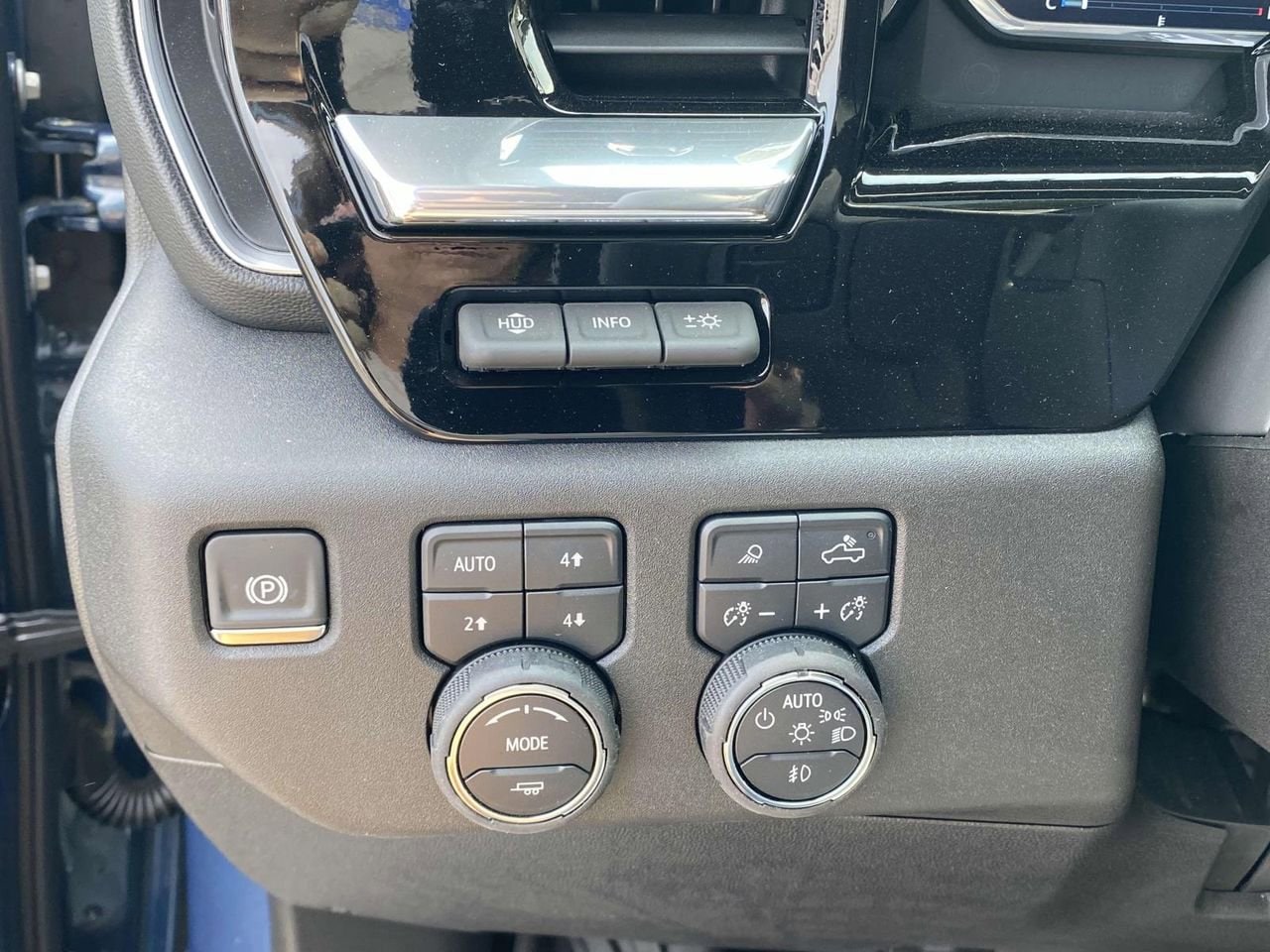 2025 Chevrolet Silverado 2500 HD LTZ - Photo 18