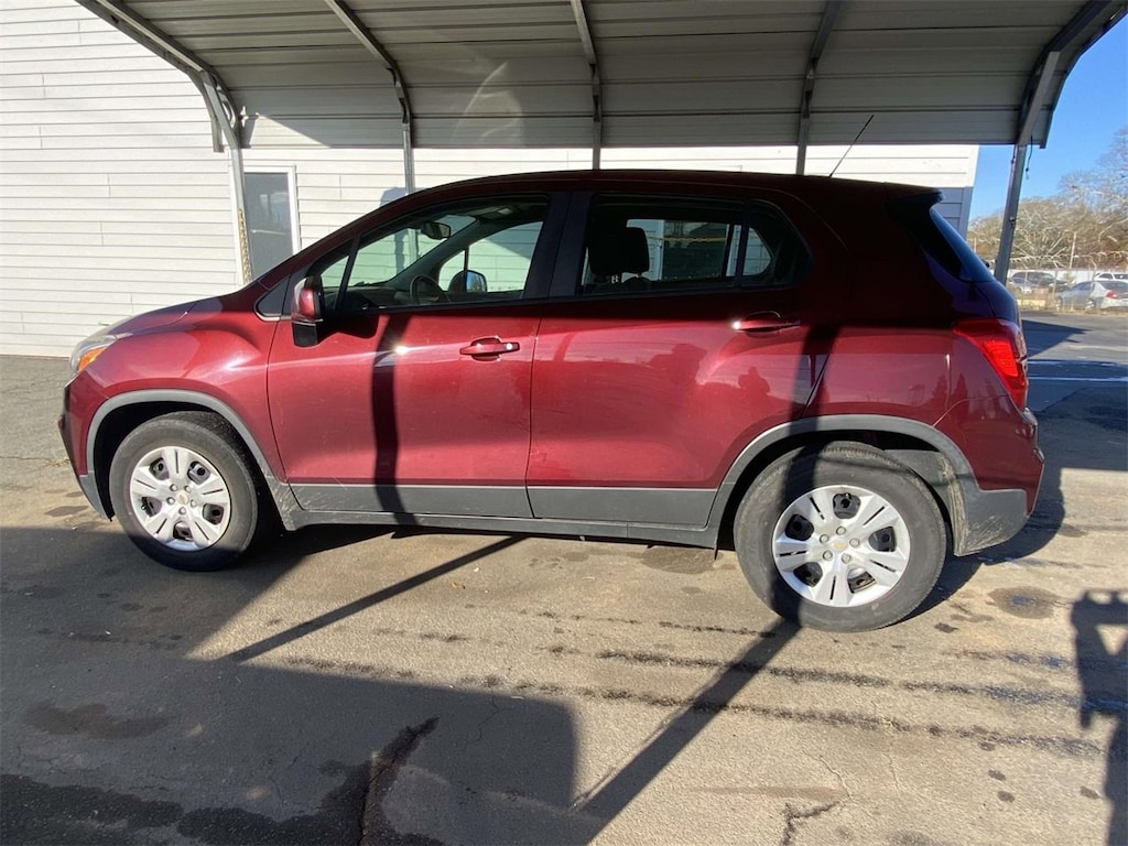Used 2017 Chevrolet Trax LS SUV