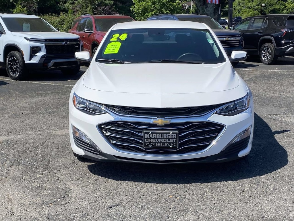 Used 2024 Chevrolet Malibu 2LT Car