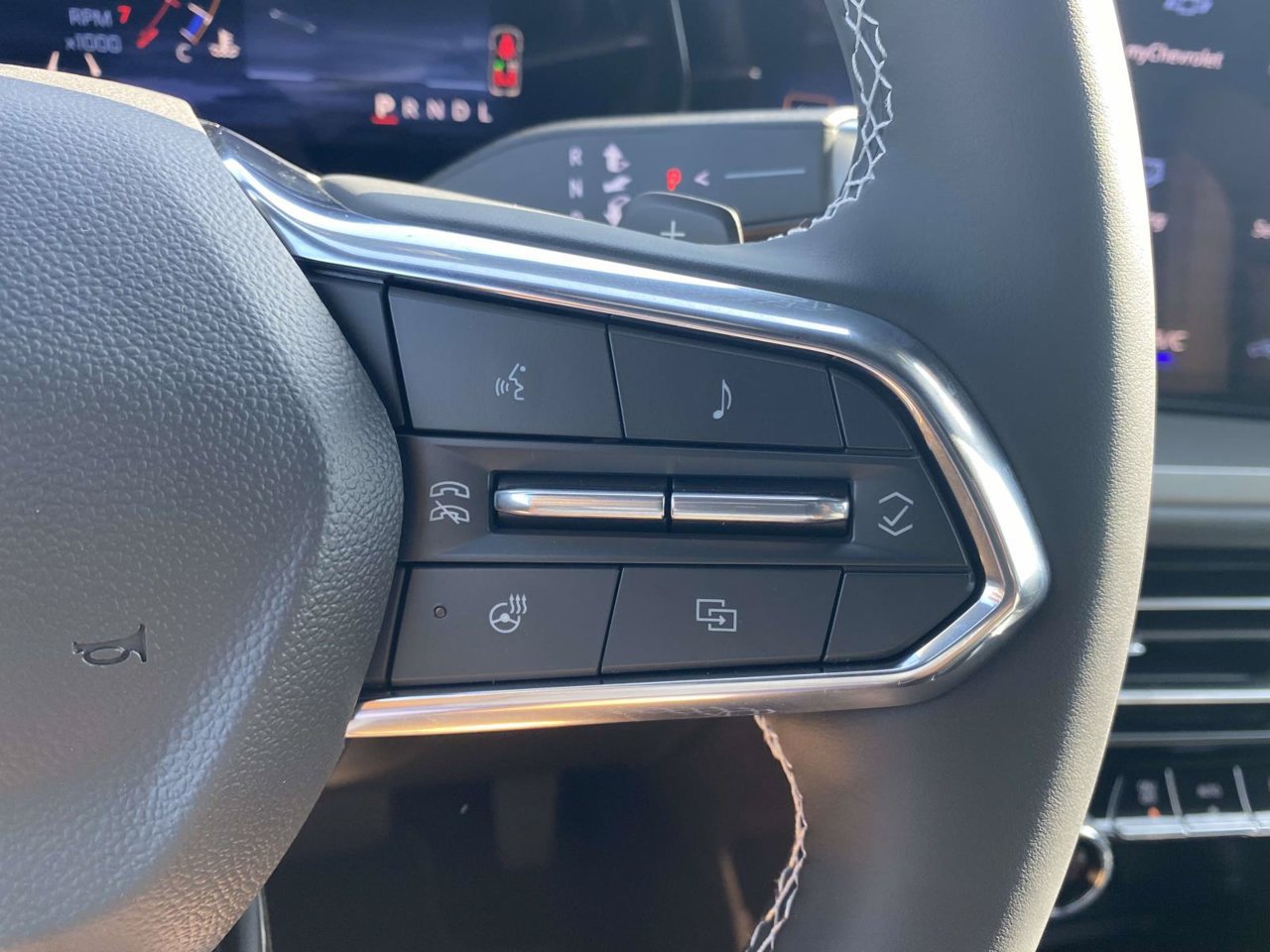 2027 Chevrolet Traverse LT - Photo 21