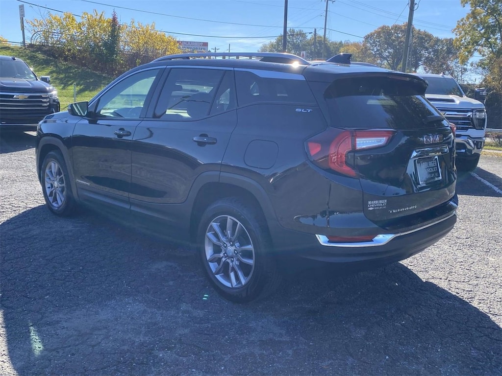 Used 2023 GMC Terrain SLT SUV