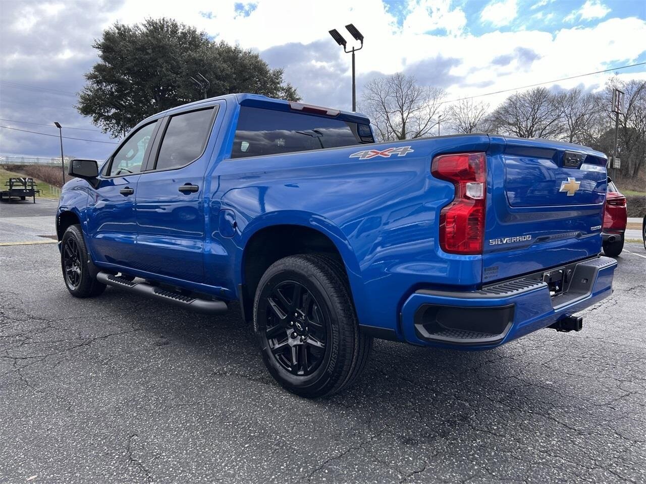 2024 Chevrolet Silverado 1500 Custom photo 4