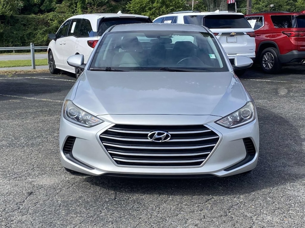 Used 2017 Hyundai Elantra SE