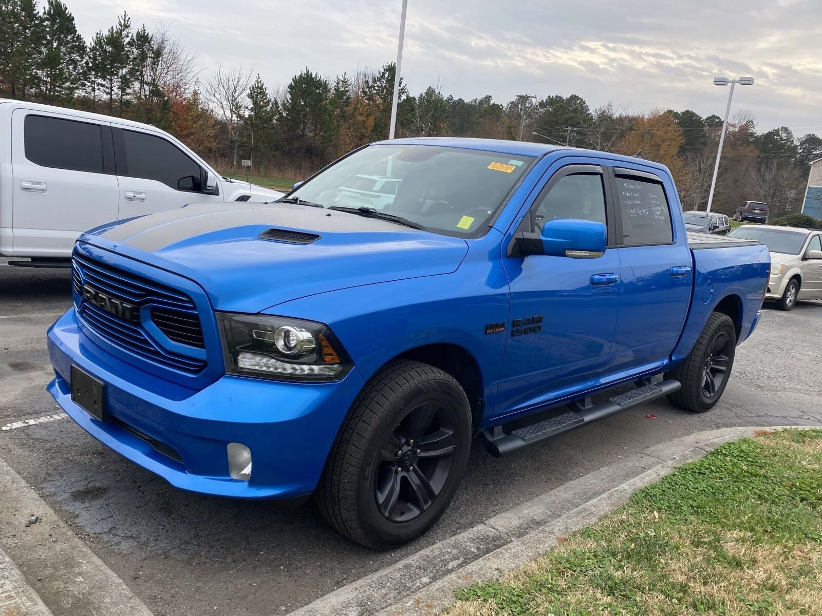 2018 Ram 1500 Sport photo 3