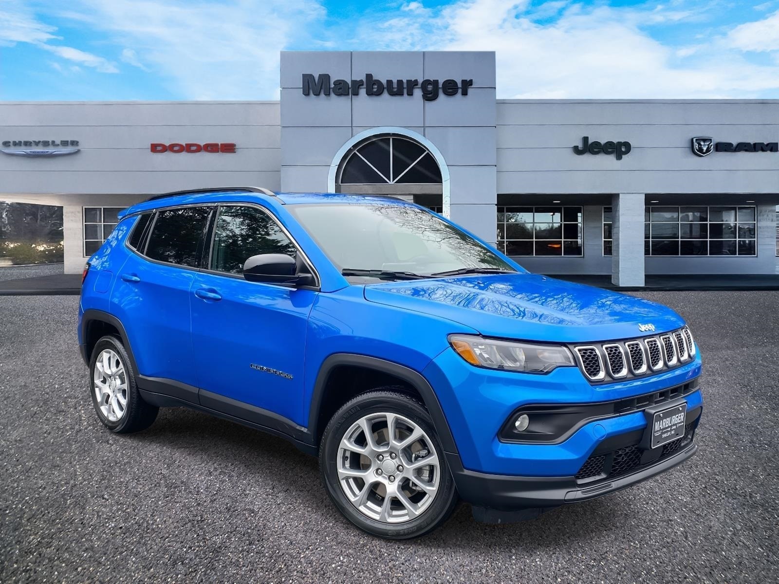2023 Jeep Compass Latitude Lux's photo