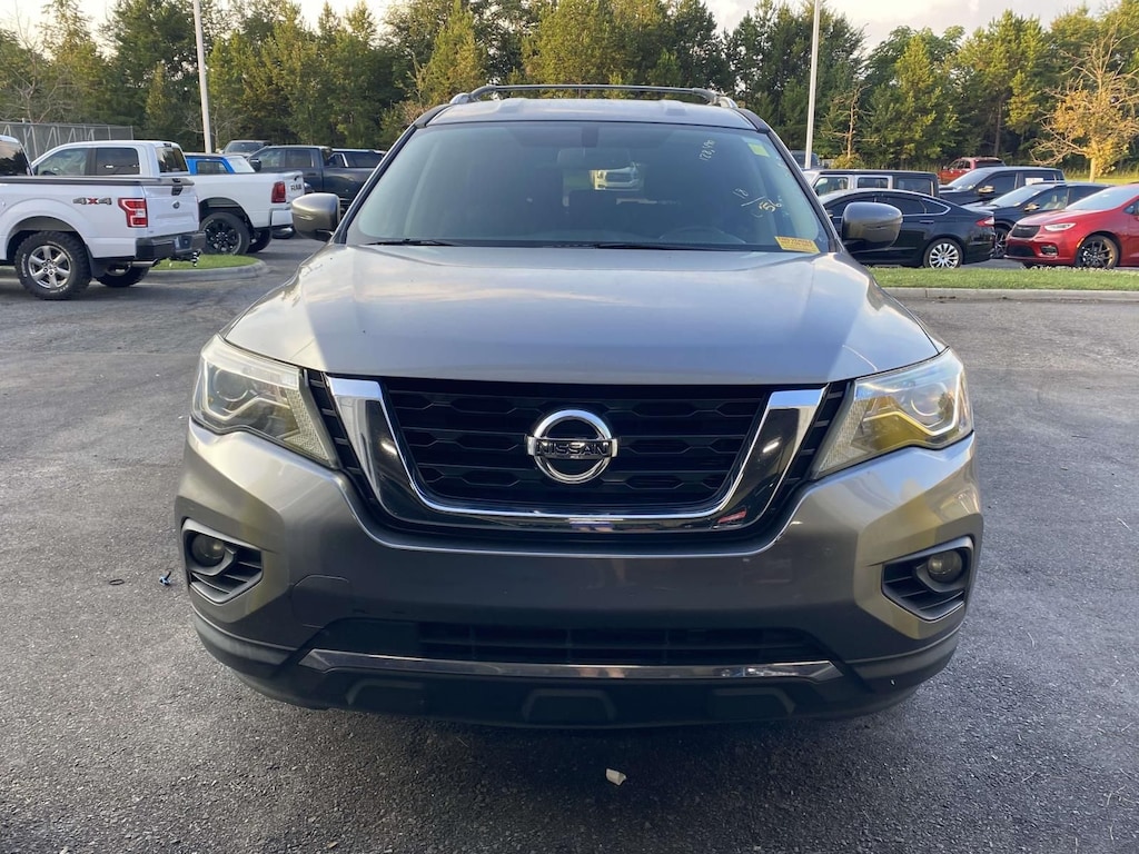 Used 2018 Nissan Pathfinder SV SUV