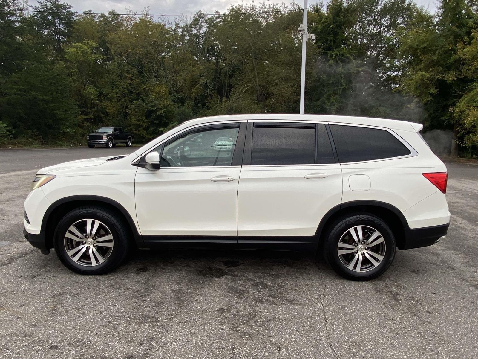 2016 Honda Pilot EX-L photo 4