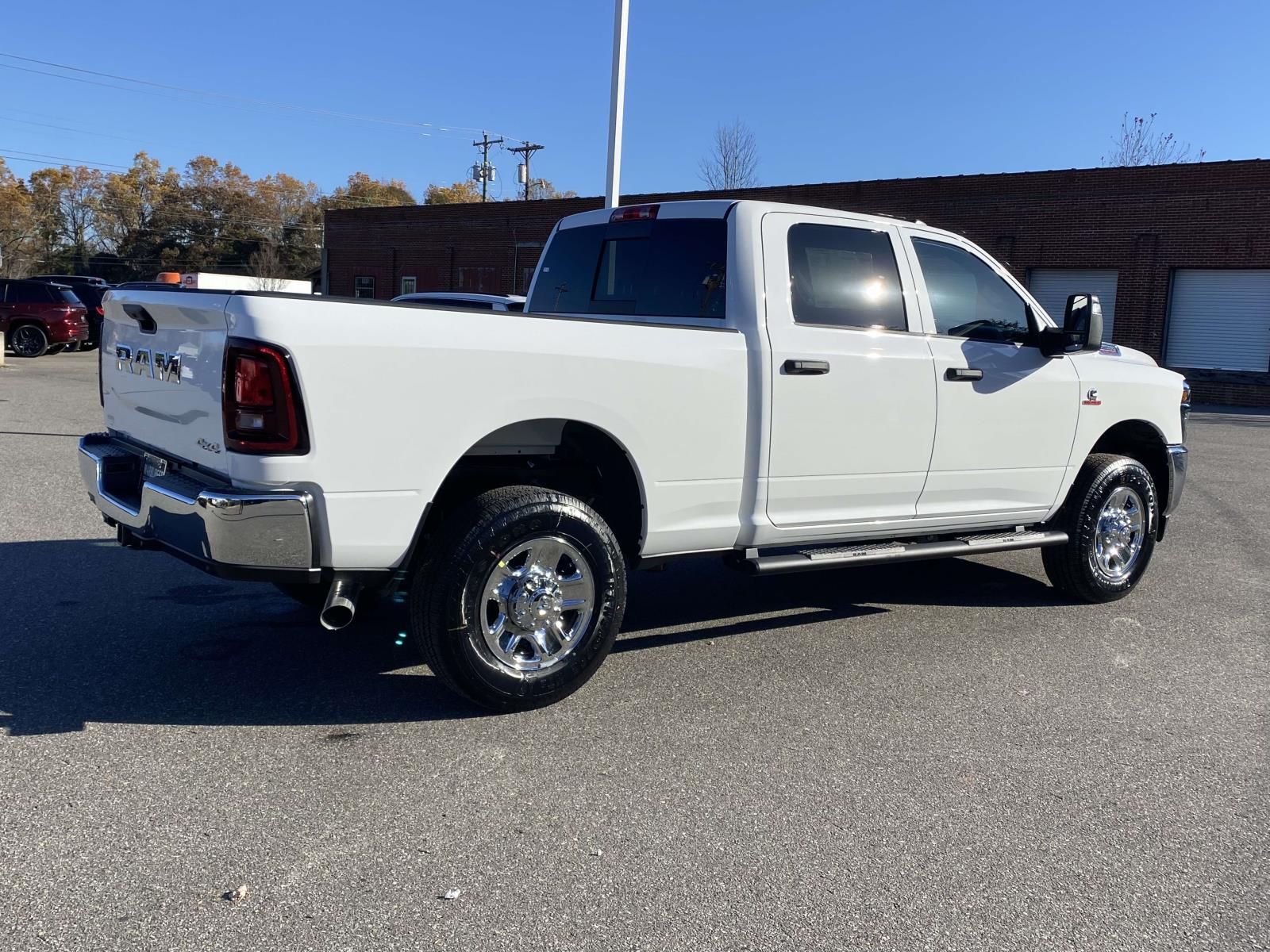 2026 RAM 2500 Tradesman - Photo 6