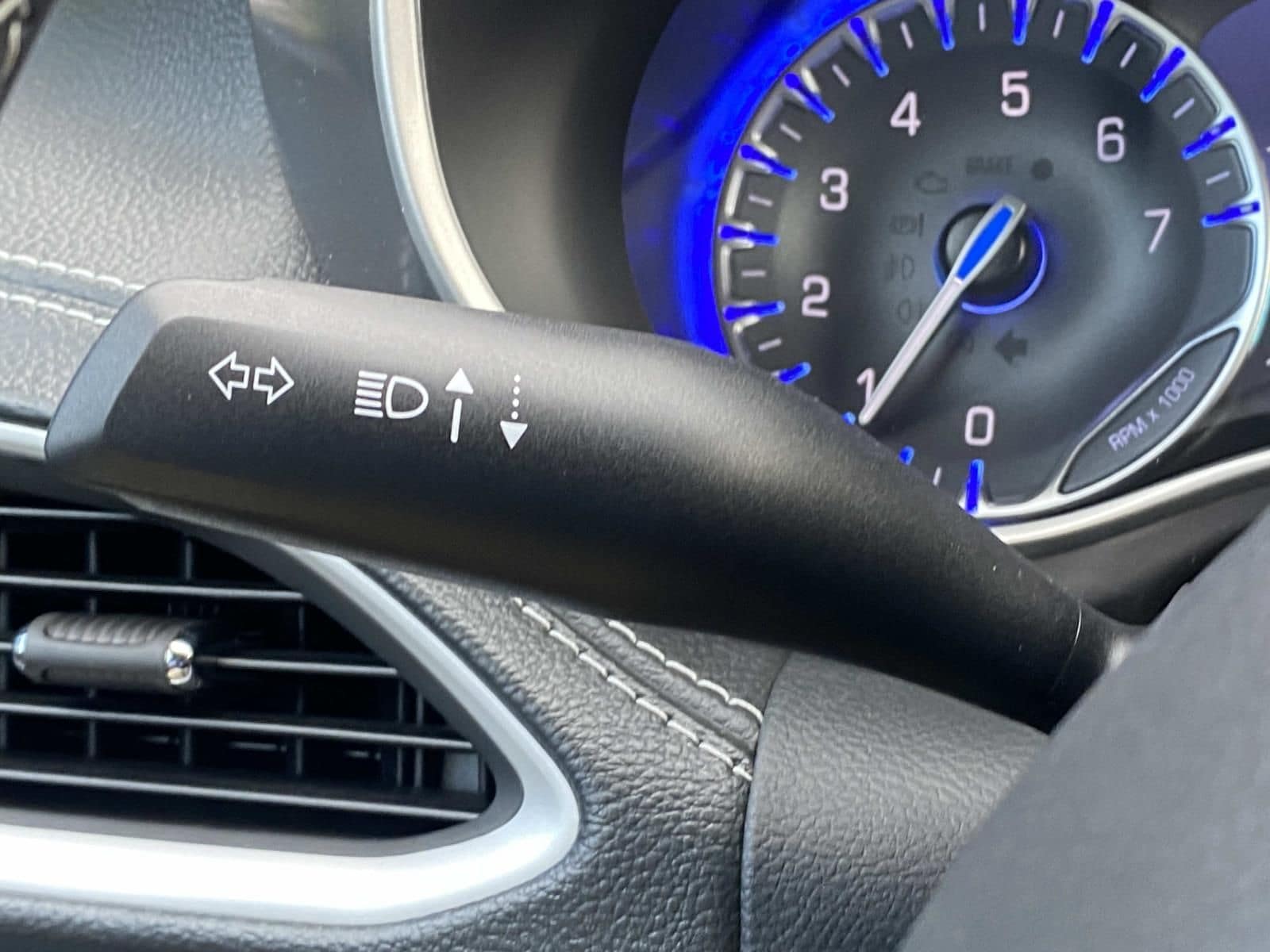 2026 Chrysler Pacifica Select - Photo 22