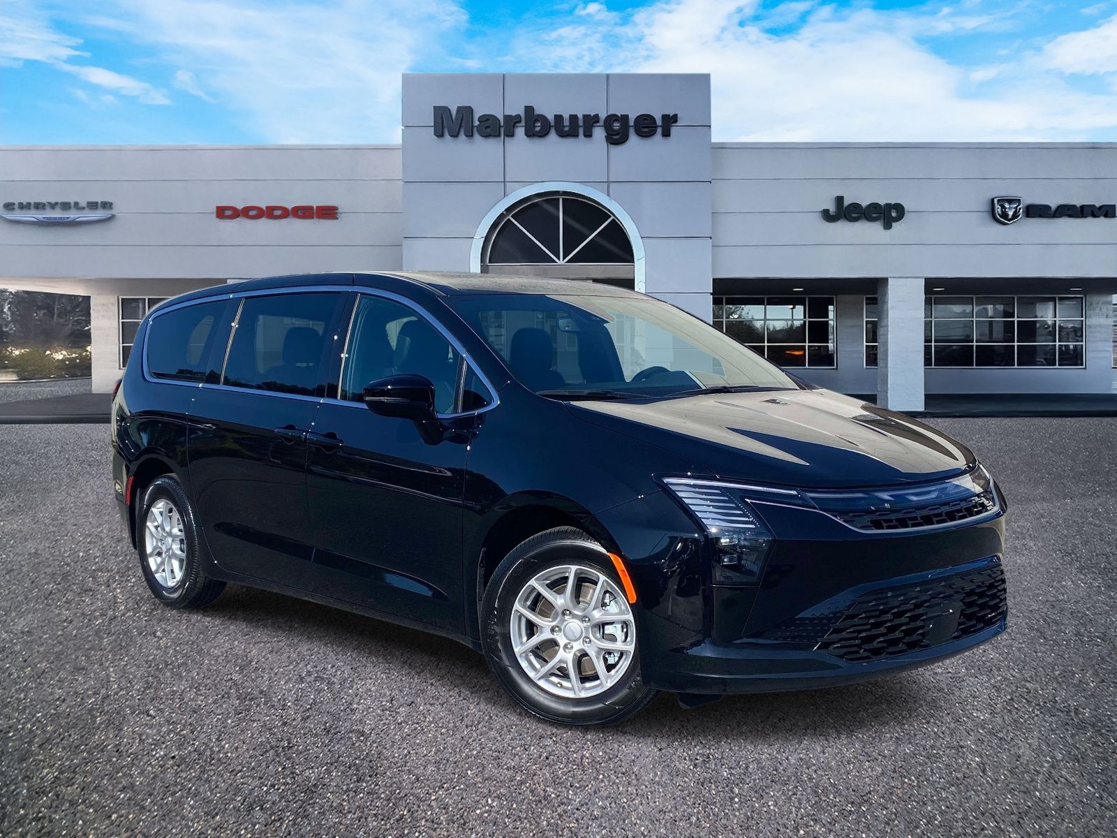 2027 Chrysler Pacifica Select's photo