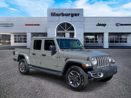 2021 Jeep Gladiator Overland Truck