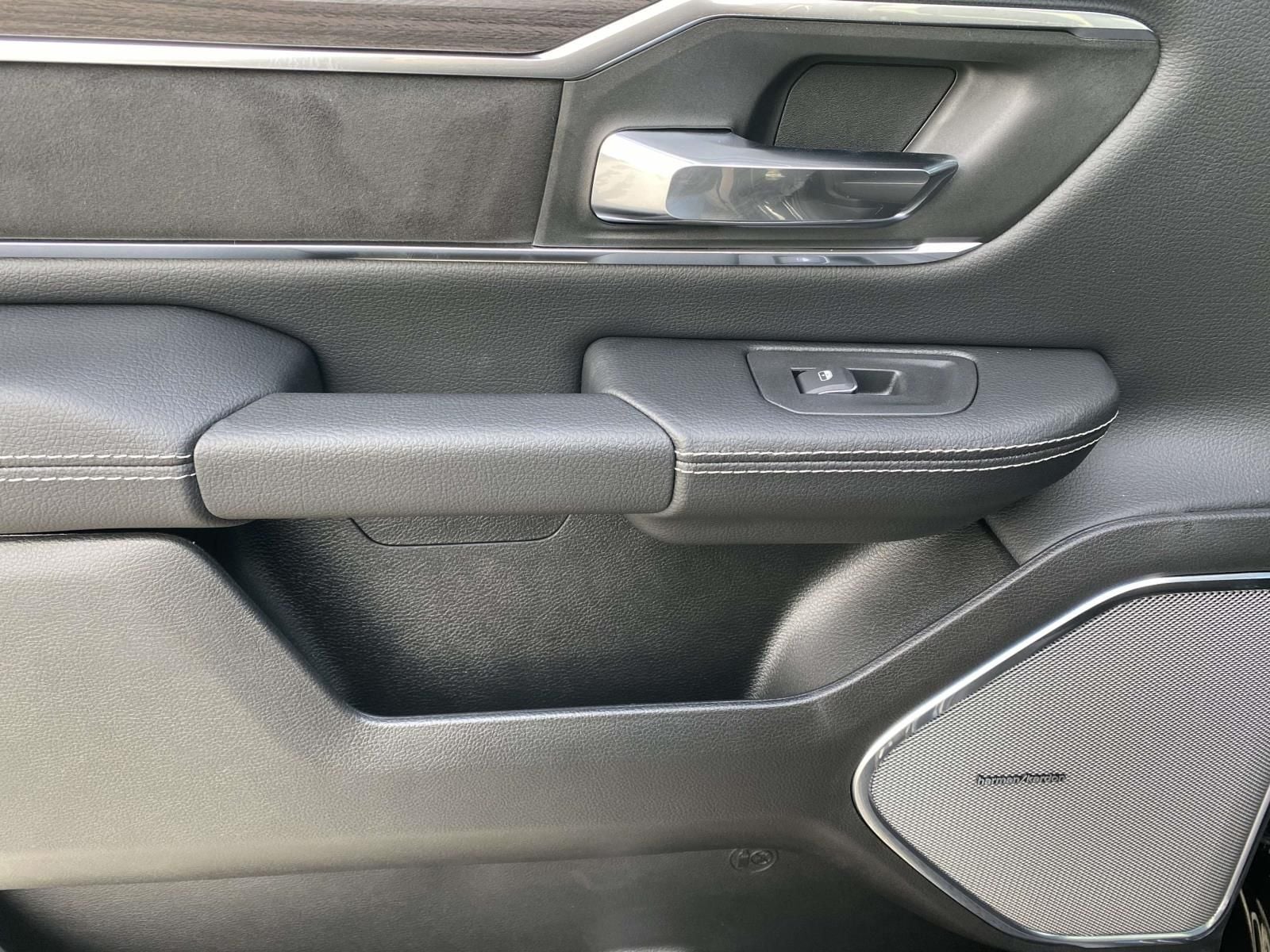 2026 RAM 1500 Laramie - Photo 15