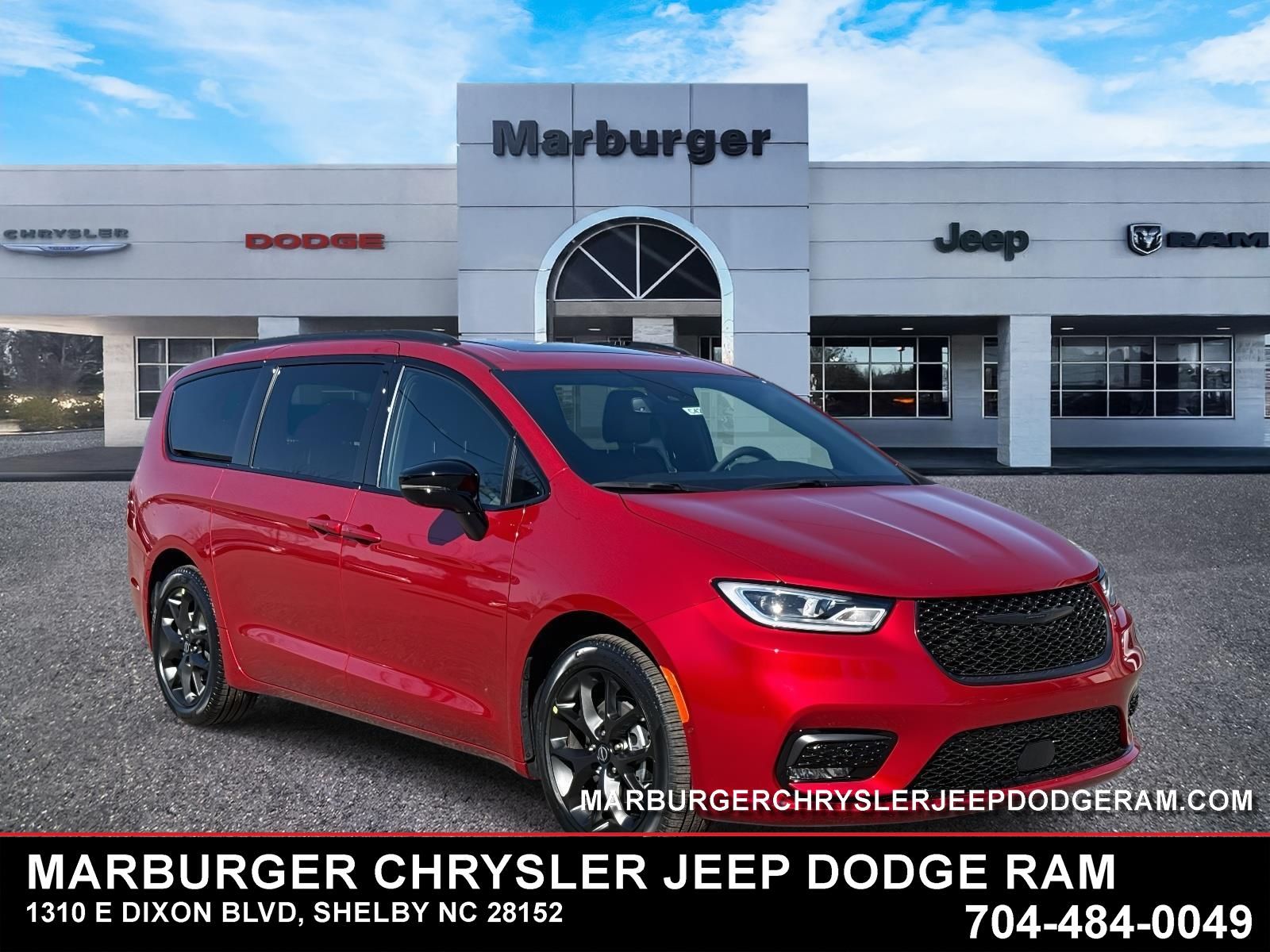 2026 Chrysler Pacifica Select's photo