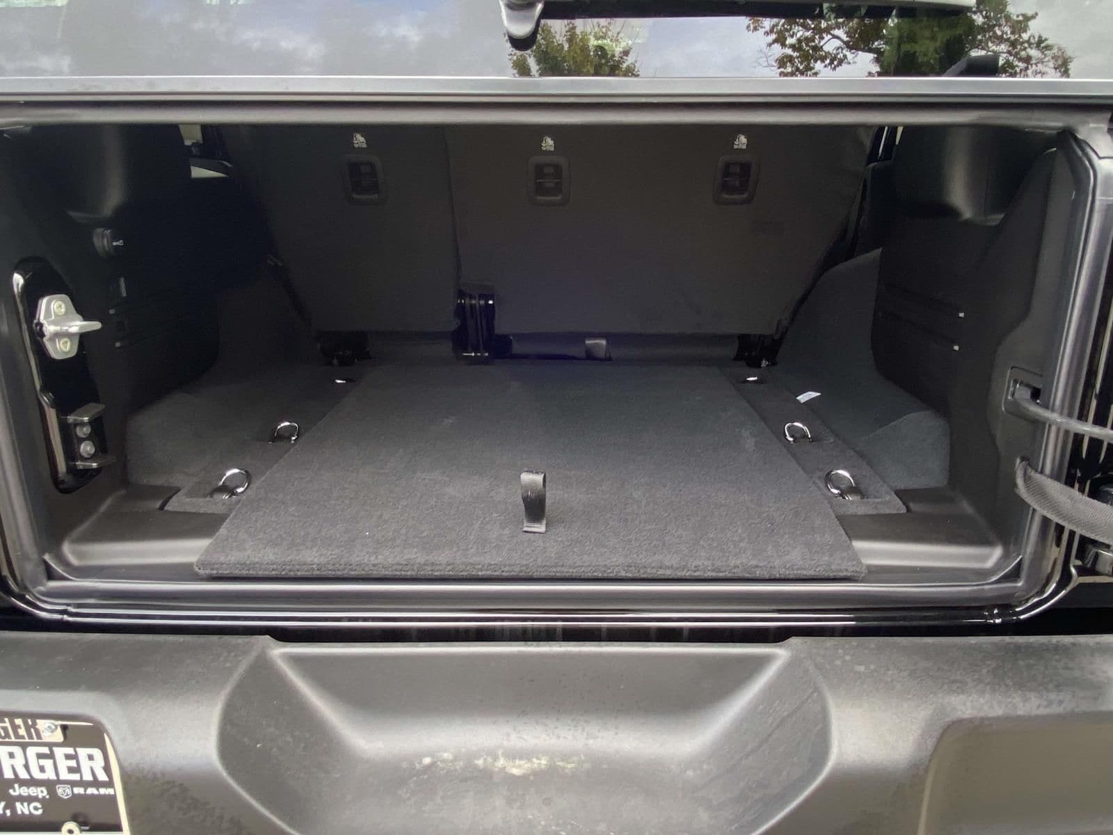 2026 Jeep Wrangler 4-Door Sport - Photo 10