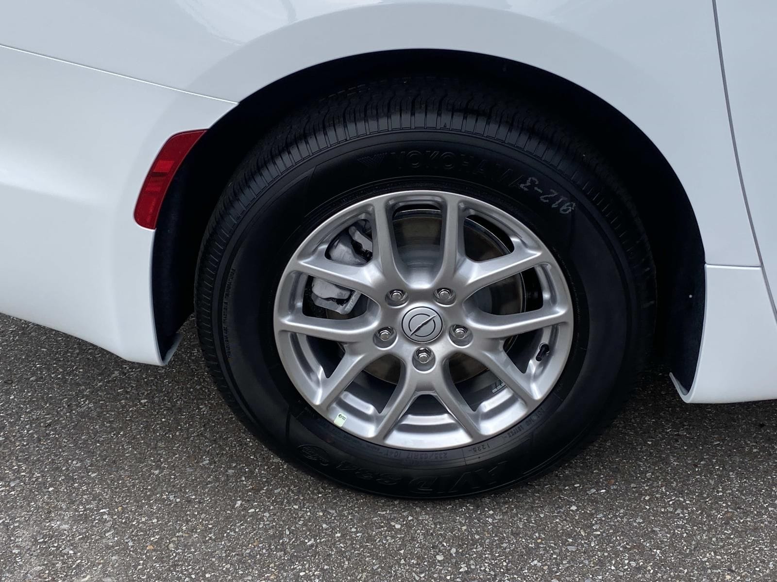 2026 Chrysler Pacifica Select - Photo 8