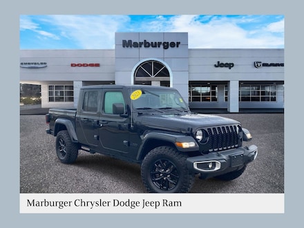 2023 Jeep Gladiator Sport Truck