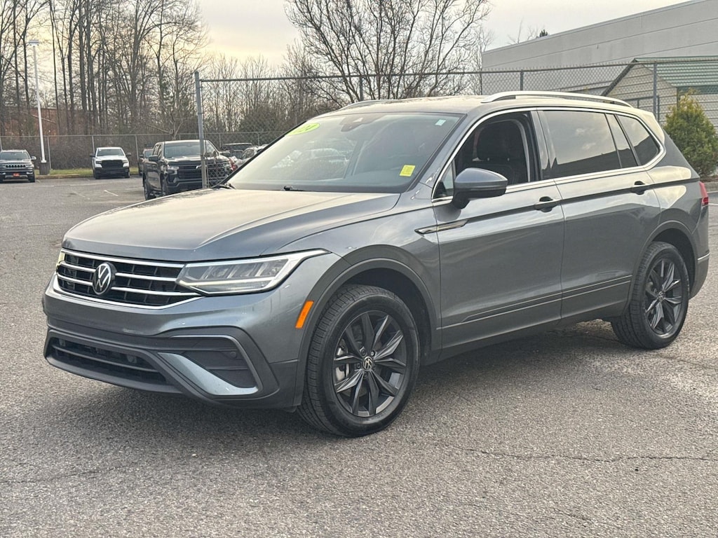 Used 2024 Volkswagen Tiguan 2.0T SE SUV