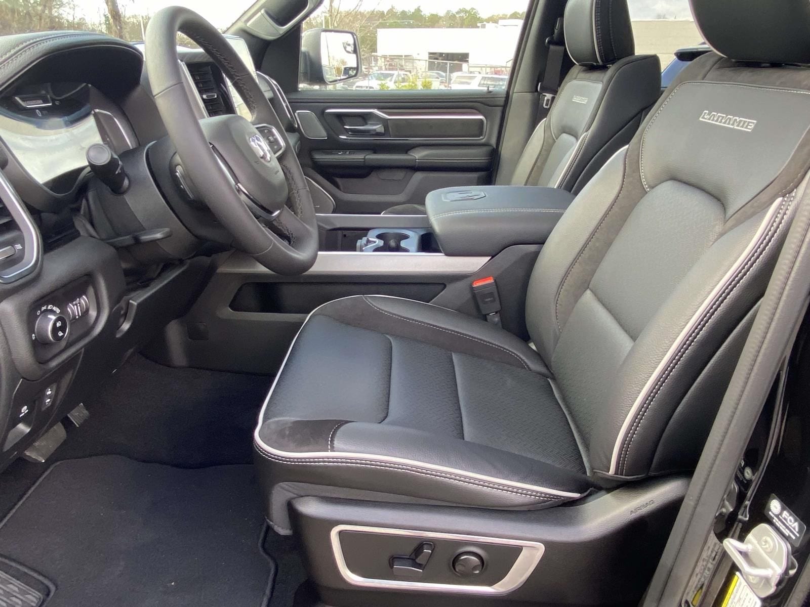 2026 RAM 1500 Laramie - Photo 16