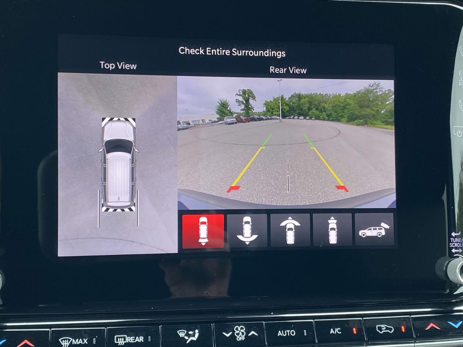 2025 Jeep Wagoneer L Series II - Photo 27