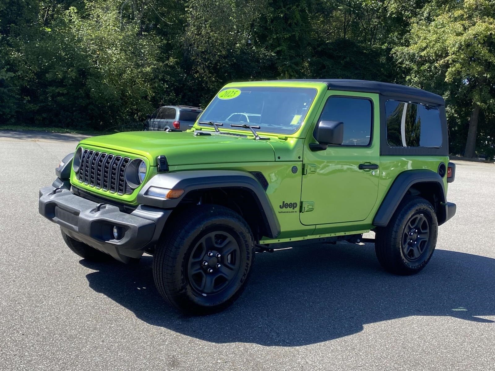 2025 Jeep Wrangler Sport photo 3
