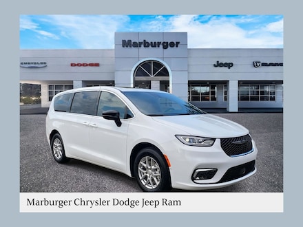 2026 Chrysler Pacifica SELECT Passenger Van