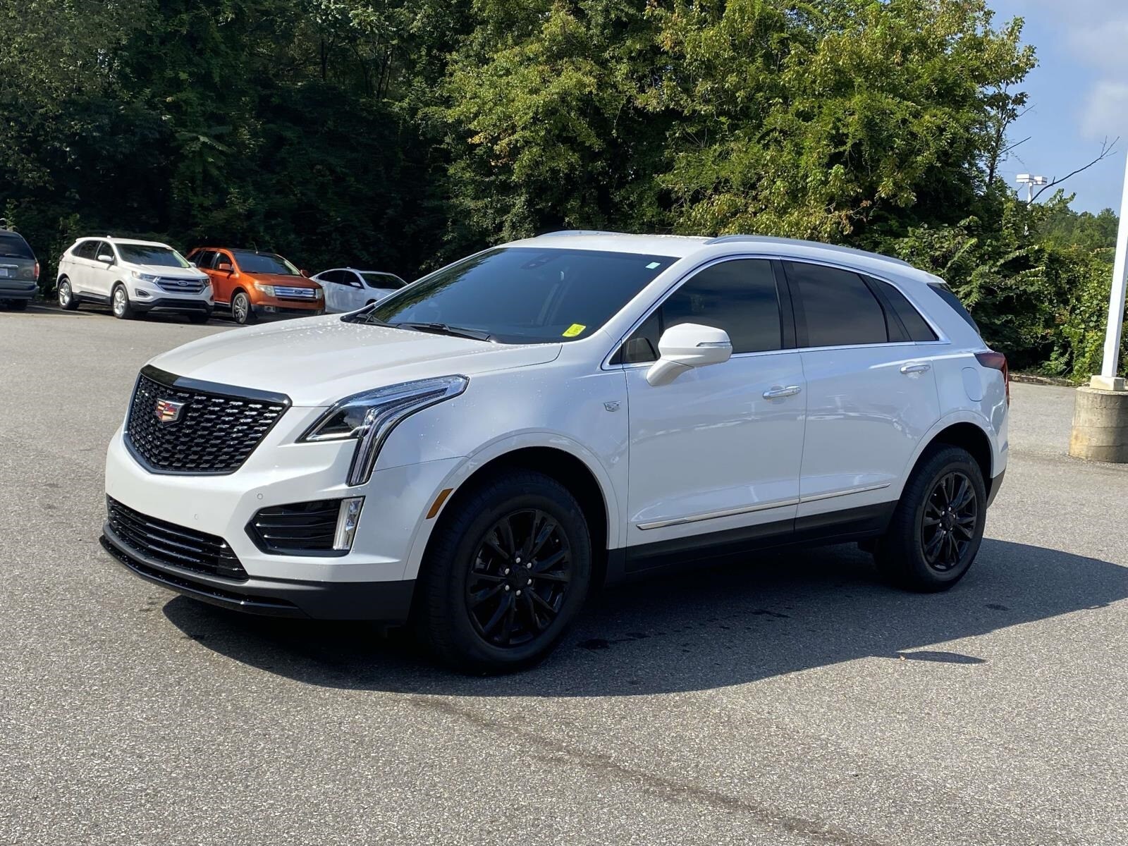 2024 Cadillac XT5 Luxury photo 3