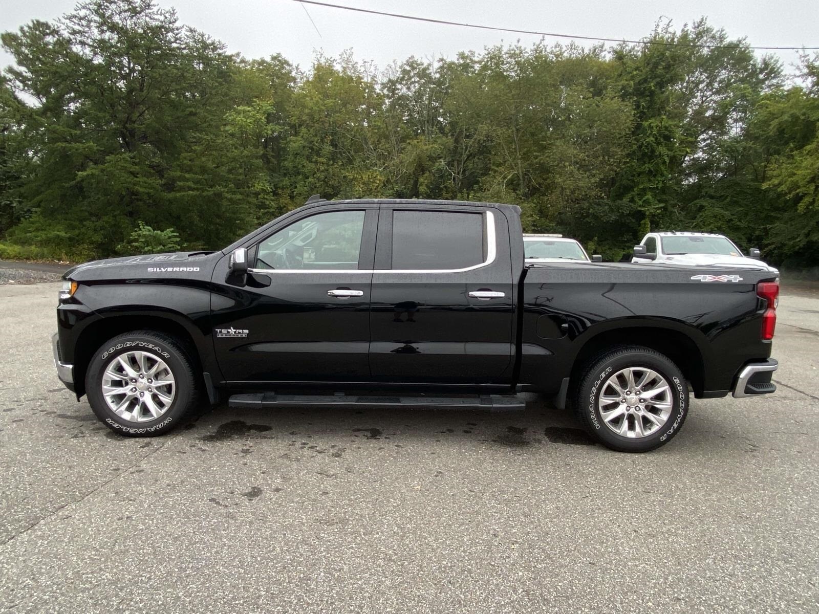 2022 Chevrolet Silverado 1500 LTZ photo 3