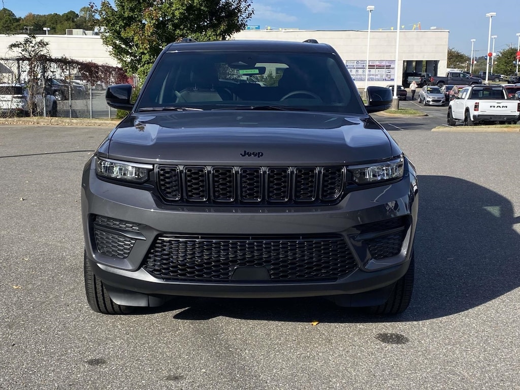New 2025 Jeep Grand Cherokee ALTITUDE X 4X4 Sport Utility
