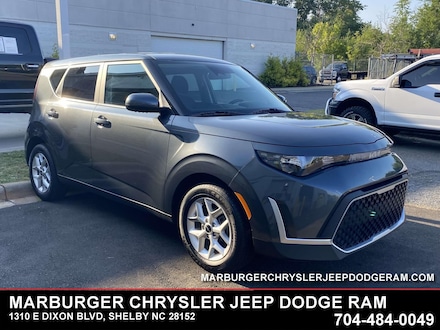 2023 Kia Soul LX Hatchback