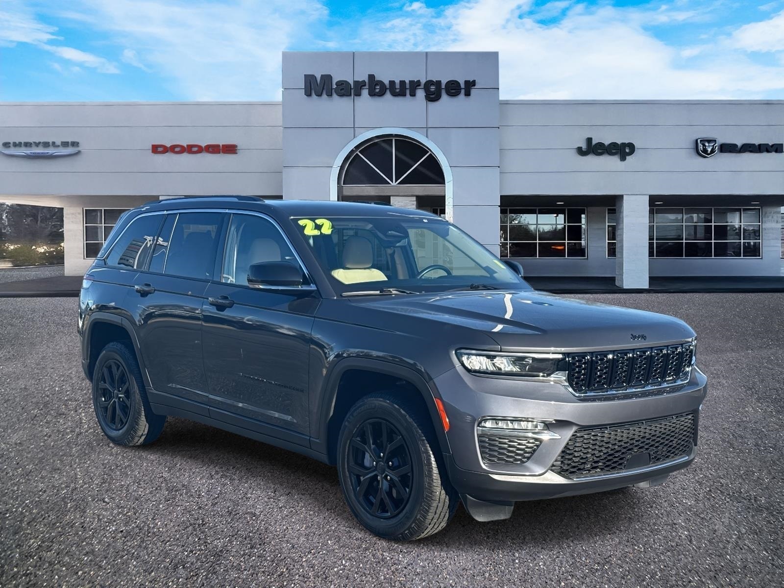 2022 Jeep Grand Cherokee Limited's photo