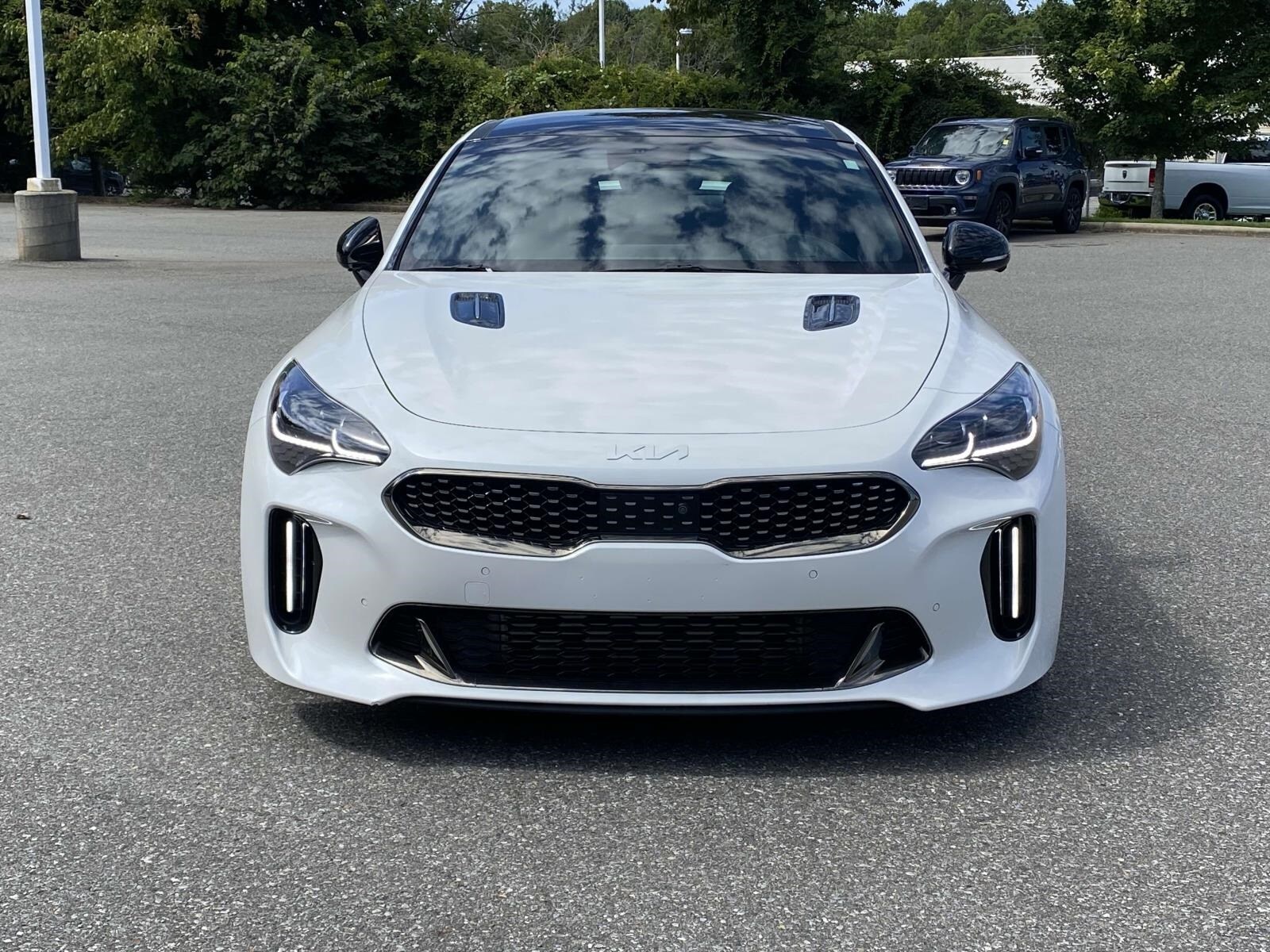 2022 Kia Stinger GT2 photo 2
