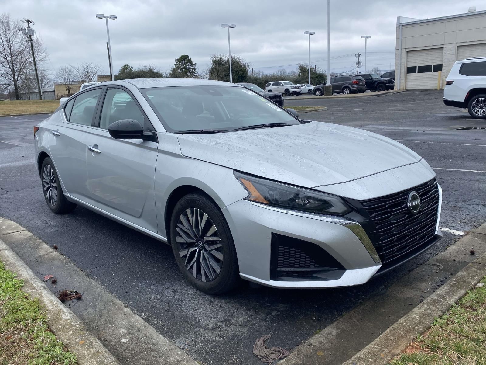 2024 Nissan Altima SV