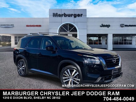 2023 Nissan Pathfinder Platinum SUV