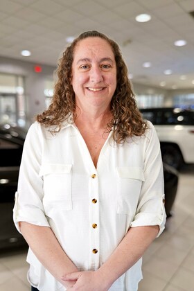 Staff member Ashley Honeycutt from ID_e3416d38ce1b