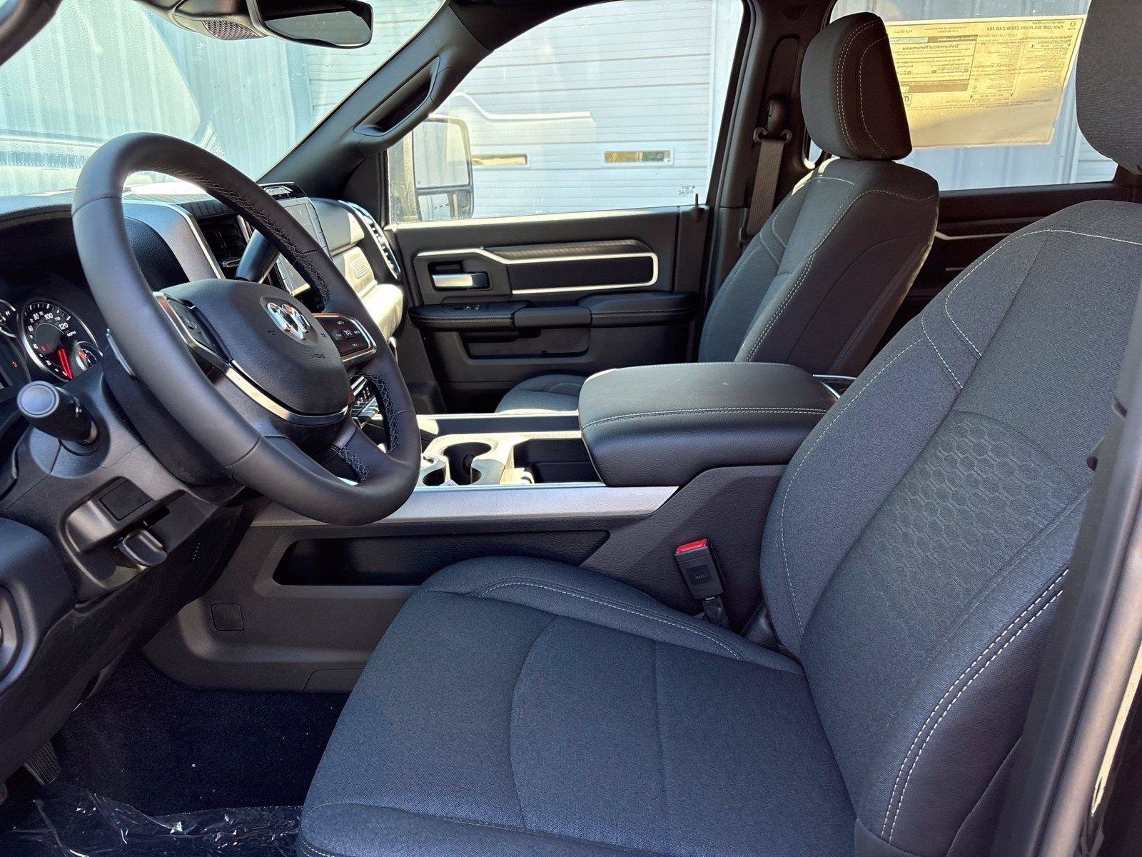 2026 RAM 2500 Big Horn - Photo 10