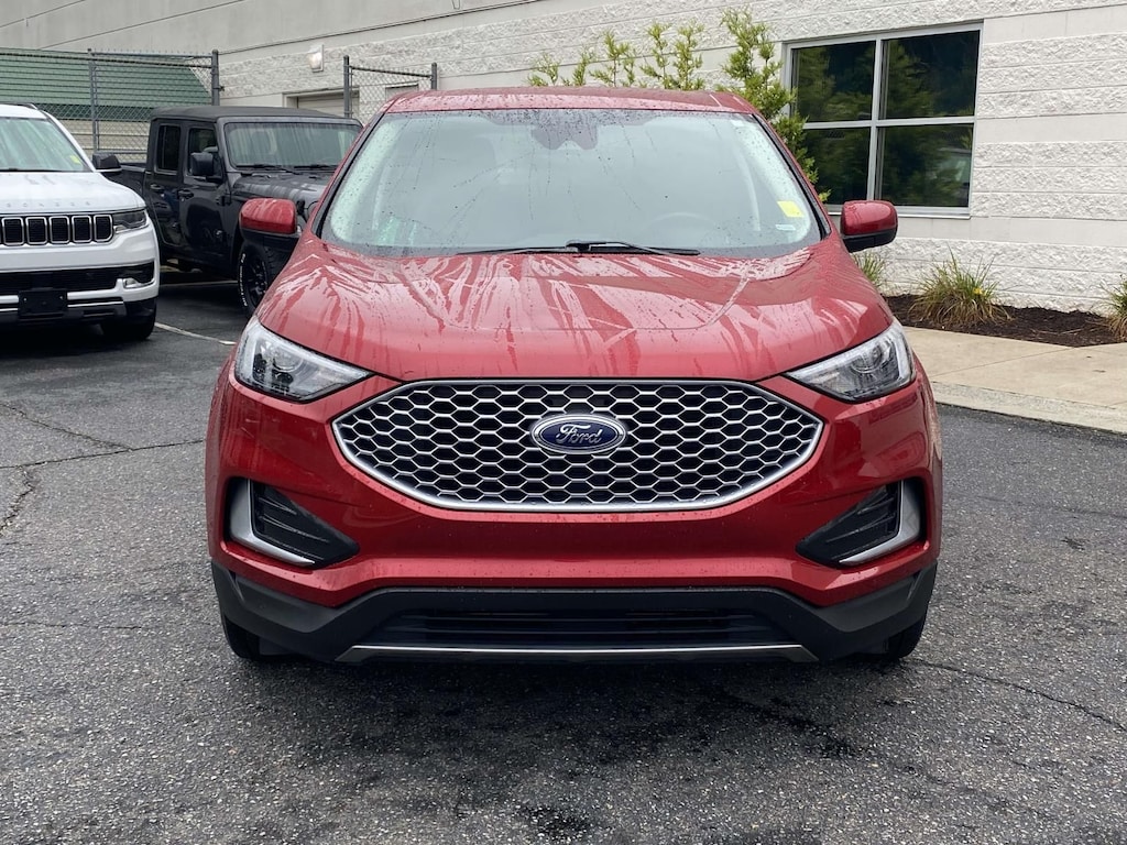 Used 2024 Ford Edge SEL SUV