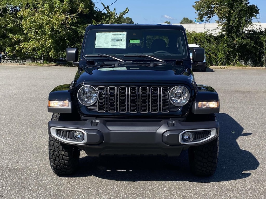 New 2025 Jeep Gladiator HIGH TIDE 4X4 Pickup