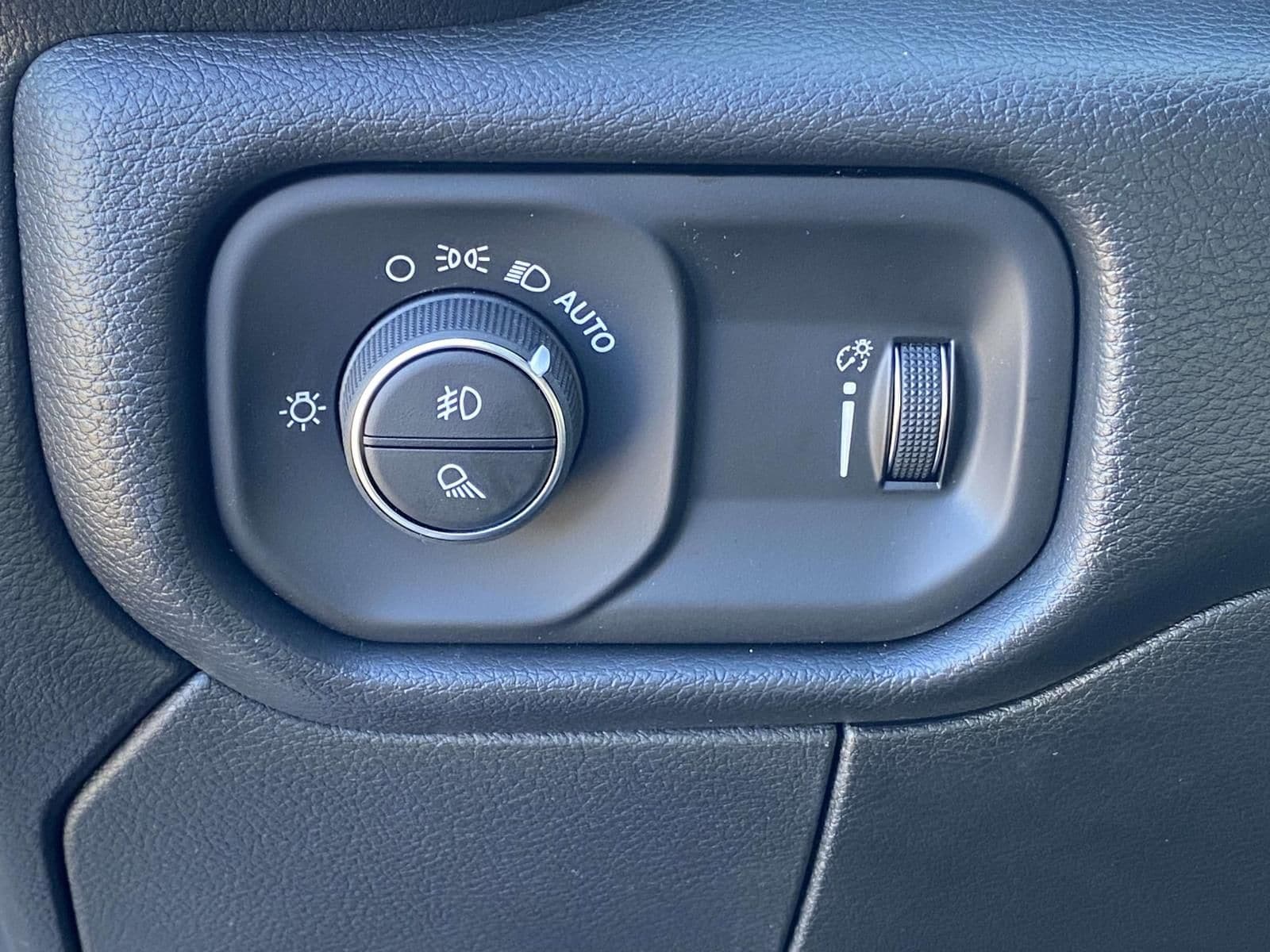 2026 RAM 2500 Tradesman - Photo 17