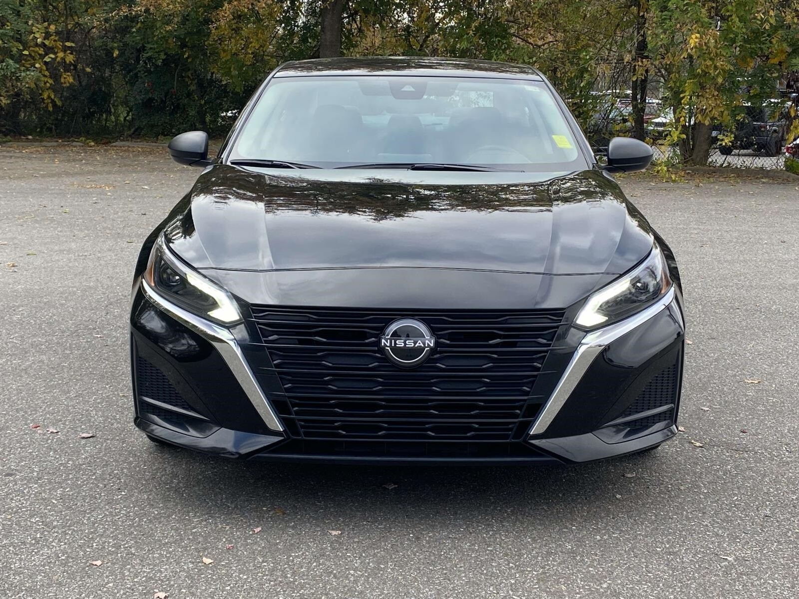 2024 Nissan Altima 2.5 SV photo 2